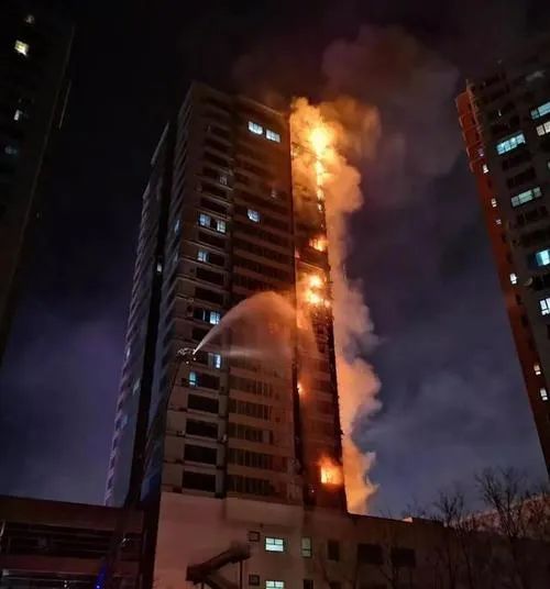 高层建筑火灾频发 “外墙保温材料革命”势在必